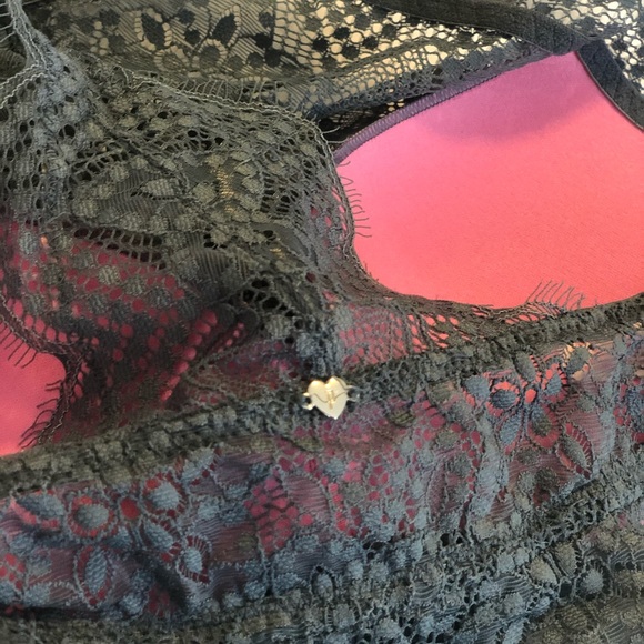 VS PINK High Neck Wired Lace Bralette - Picture 3 of 4